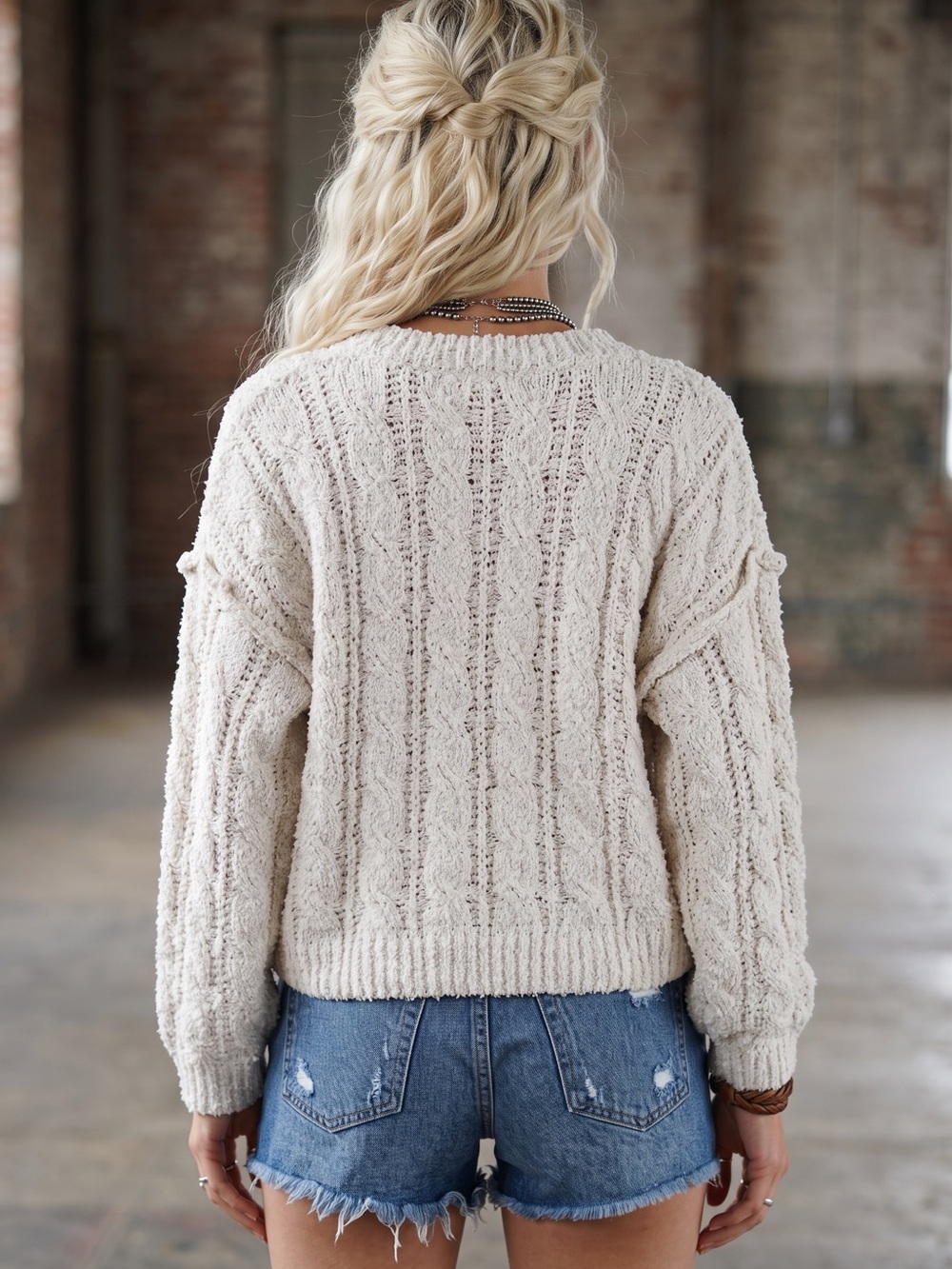 NWT POL Semi Cropped V-Neck Cable Knit Chunky Relaxed Fit Soft Sweater - Picture 2 of 7